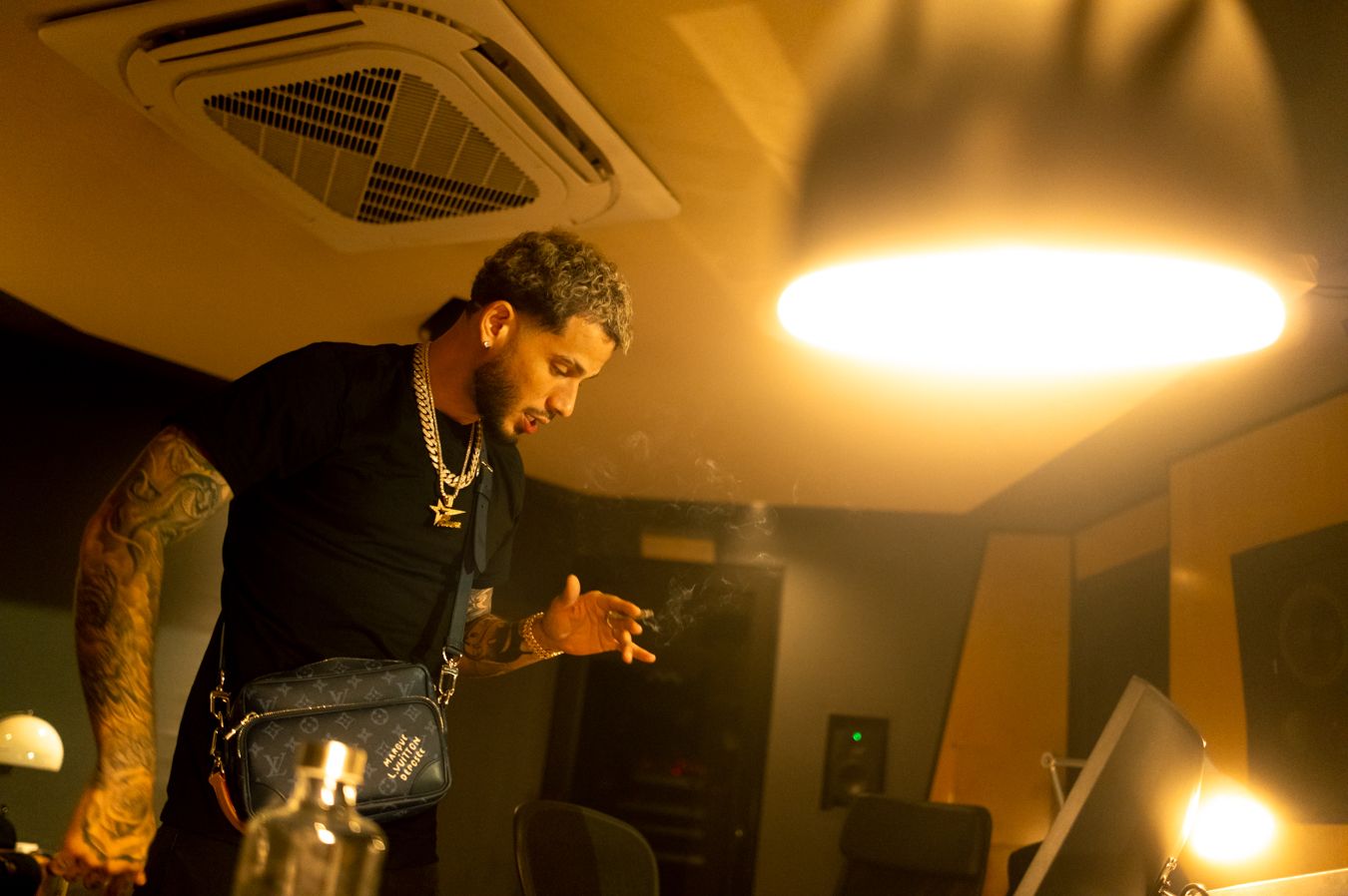 Dei V en el estudio